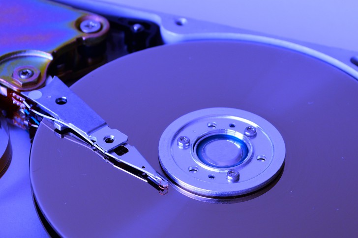 ความเร็วในการอ่านเขียน หรือ Transfer Rate ของ HDD กับ SSD ต่างกันมากน้อยแค่ไหน ?