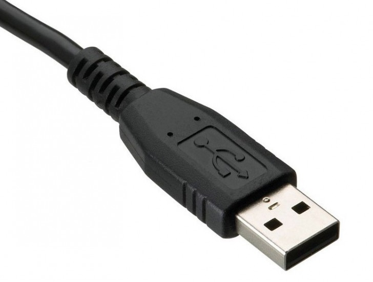 พอร์ต USB สีแดง สีเขียว สีฟ้า สีเหลือง สีดำ แตกต่างกันอย่างไร ?