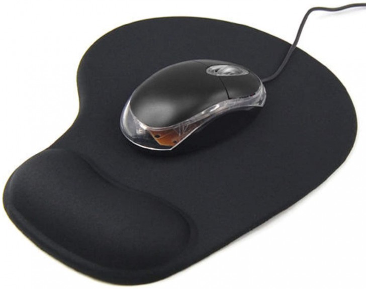 แผ่นรองเมาส์ (Mousepad) กับแนวทางการเลือกซื้อ ใช้แผ่นรองเมาส์ดี มือมีความสุข