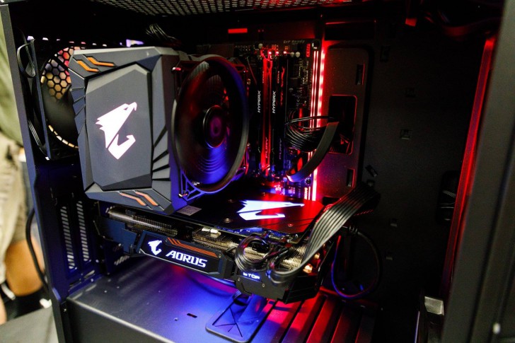 การระบายความร้อนคอมพิวเตอร์ ด้วยวิธีการจัด Airflow ภายในเคสคอมพิวเตอร์ อย่างเหมาะสม