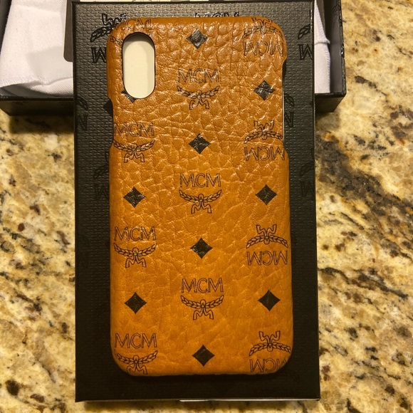 เคสกันกระแทก เคสกันรอย และ เคสแฟชัน แตกต่างกันอย่างไร ?