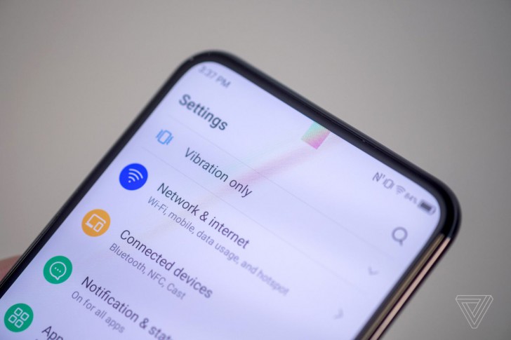 กล้อง Pop-up หายไปจากสมาร์ทโฟน เมื่อไหร่กัน เคยสงสัยมั้ย ?