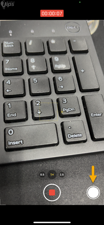 ถ่ายรูปในระหว่างกดอัดคลิป เพื่อไม่ให้มีเสียงชัตเตอร์