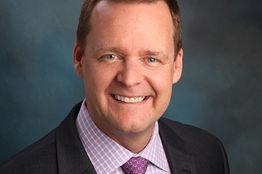 John LaForge ผู้บริหาร Wells Fargo John LaForge ผู้บริหาร Wells Fargo