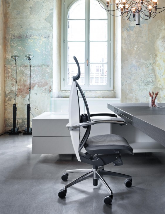 กำหนดงบประมาณให้เก้าอี้ (Set a budget for your chair)