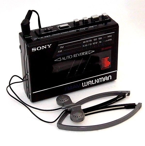 เครื่องเล่นเพลงพกพา (Portable Music Players)