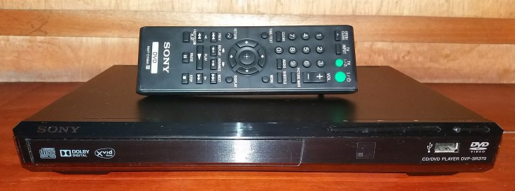 เครื่องเล่นดีวีดี (DVD Players)