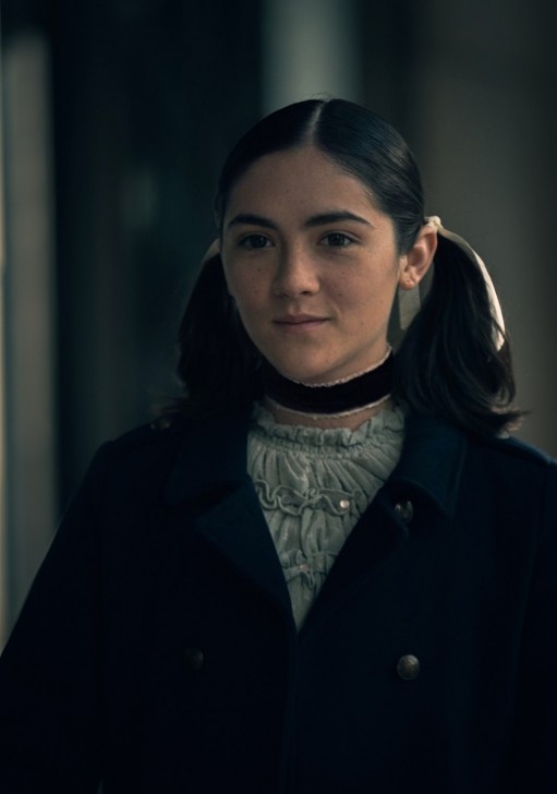 Isabelle Fuhrman ในบท Esther จากหนัง ภาพยนตร์ Orphan: First Kill ค.ศ. 2022 (พ.ศ. 2565)