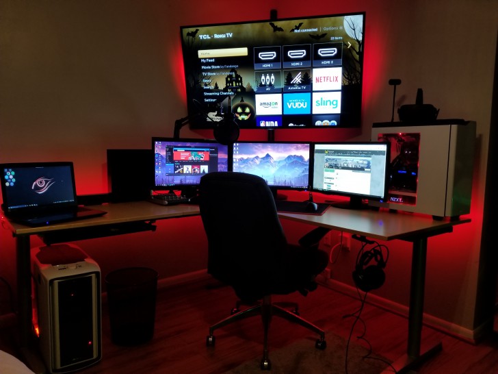 คอมพิวเตอร์ตั้งโต๊ะ มีจอใหญ่กว่า (แถมเลือกขนาดได้ตามชอบ) (Desktops Computer has a larger screen)