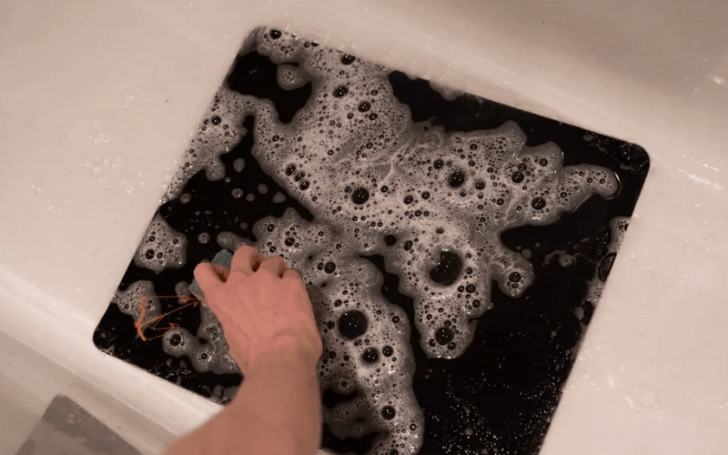 ทำความสะอาดด้วยการซักมือ