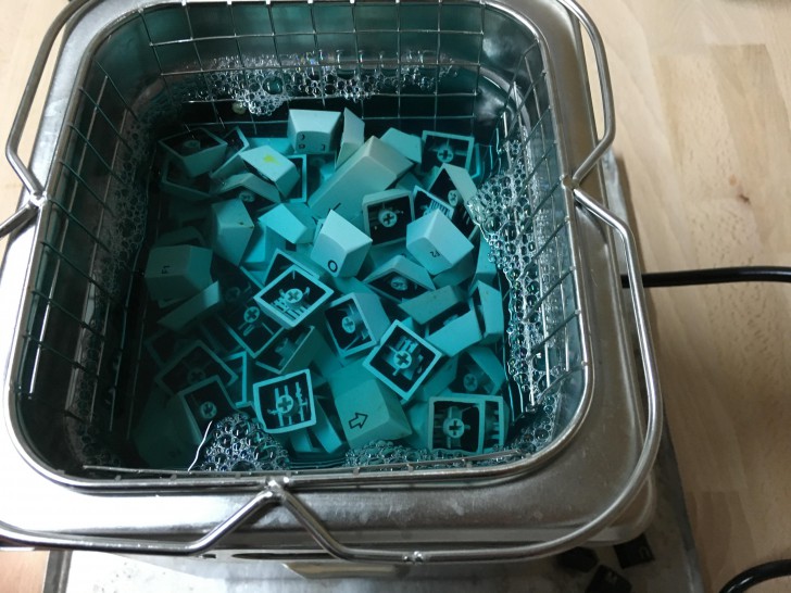 ล้างปุ่มคีย์แคปแยกต่างหาก