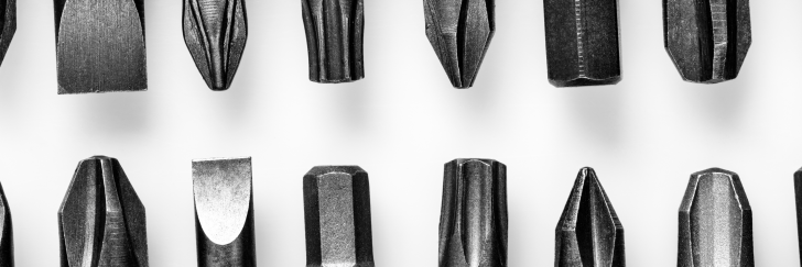 หัวสกรูแบบพิเศษทำให้การประกอบชิ้นส่วนในโรงงานและสายการผลิตทำได้ง่ายมากขึ้น