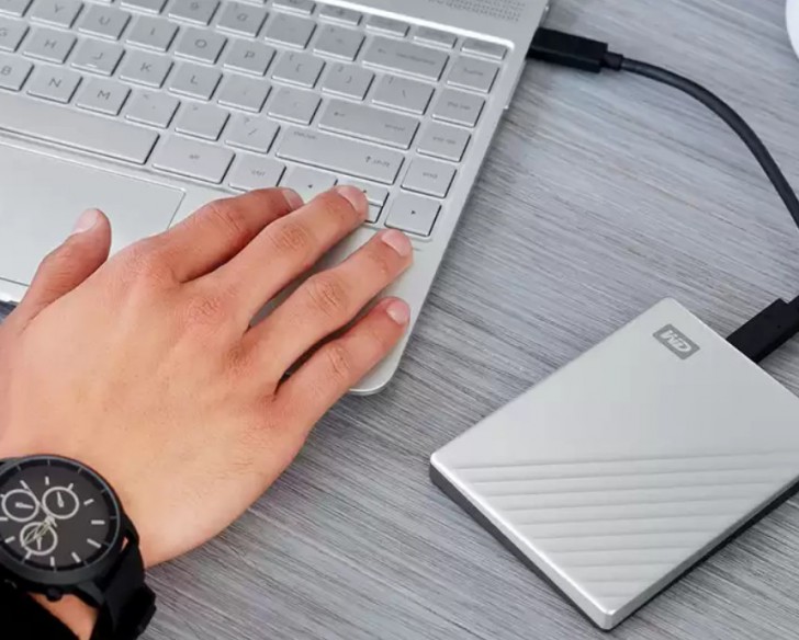 ฮาร์ดดิสก์ My Passport Ultra จาก Western Digital