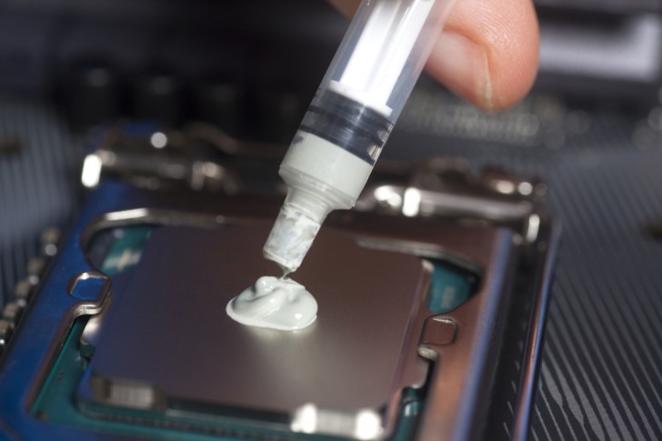 Liquid Metal กับ Thermal Paste อะไรดีกว่ากัน ? เลือกใช้งานอันไหนดี ?