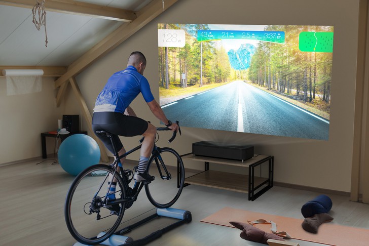 8 เหตุผลที่คุณควรมีโปรเจคเตอร์ไว้เป็นโฮมเธียเตอร์ดูหนังที่บ้าน