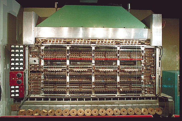 Library ในทางวิทยาการคอมพิวเตอร์ คืออะไร ? รู้จักประเภท ข้อดี-ข้อเสีย ของการใช้มันกัน