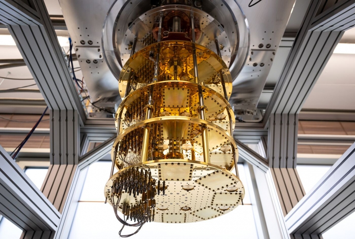 Quantum Computing คืออะไร ? มารู้จักกับ "การคำนวณเชิงควอนตัม" กัน Quantum Computing คืออะไร ? มารู้จักกับ "การคำนวณเชิงควอนตัม" กัน